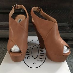Steve Madden Galleria Platform Heels